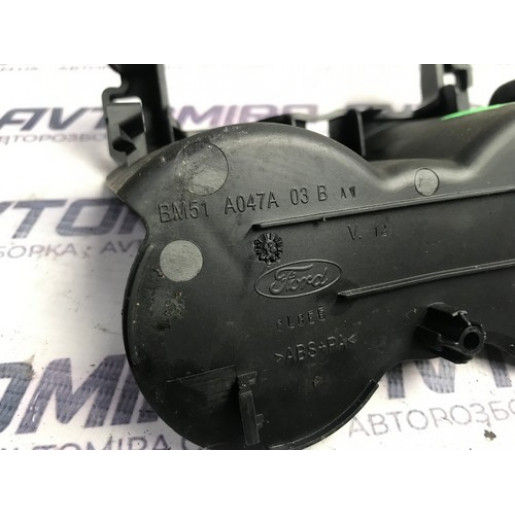 Підстаканник центральної консолі Ford Focus 3 2011-2017 BM51A047A03BAW